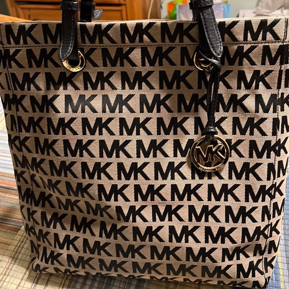 Michael Kors Tote with Black Leather straps